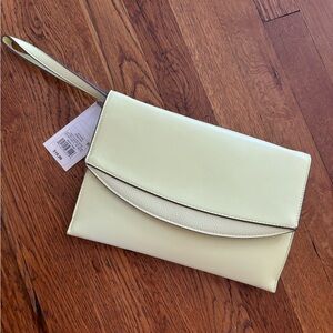 Universal threads lime green clutch